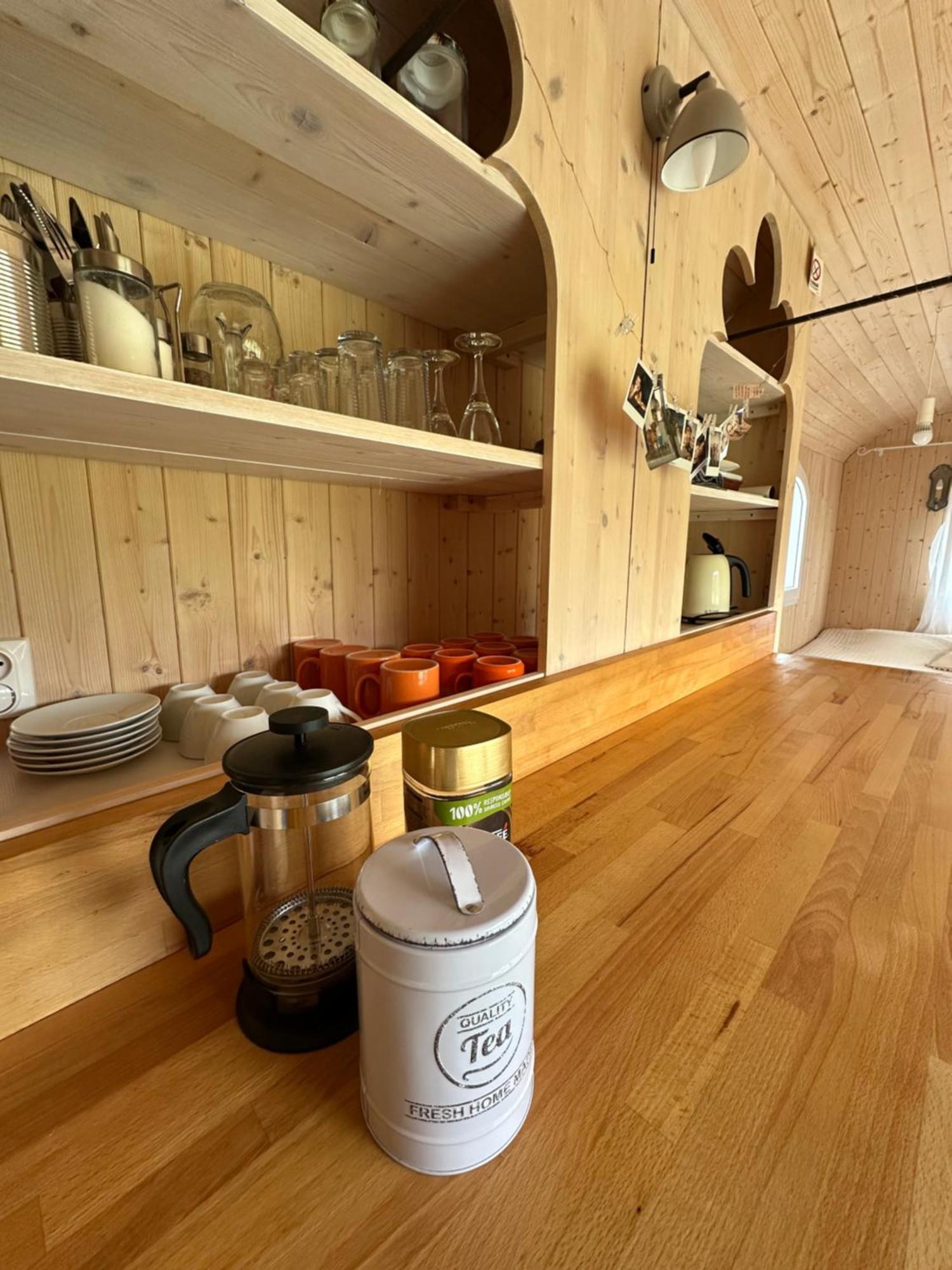 Glamping - Stylova Maringotka V Srdci Ladova Kraje, Pobliz Hlavniho Mesta Prahy Stribrna Skalice Luaran gambar